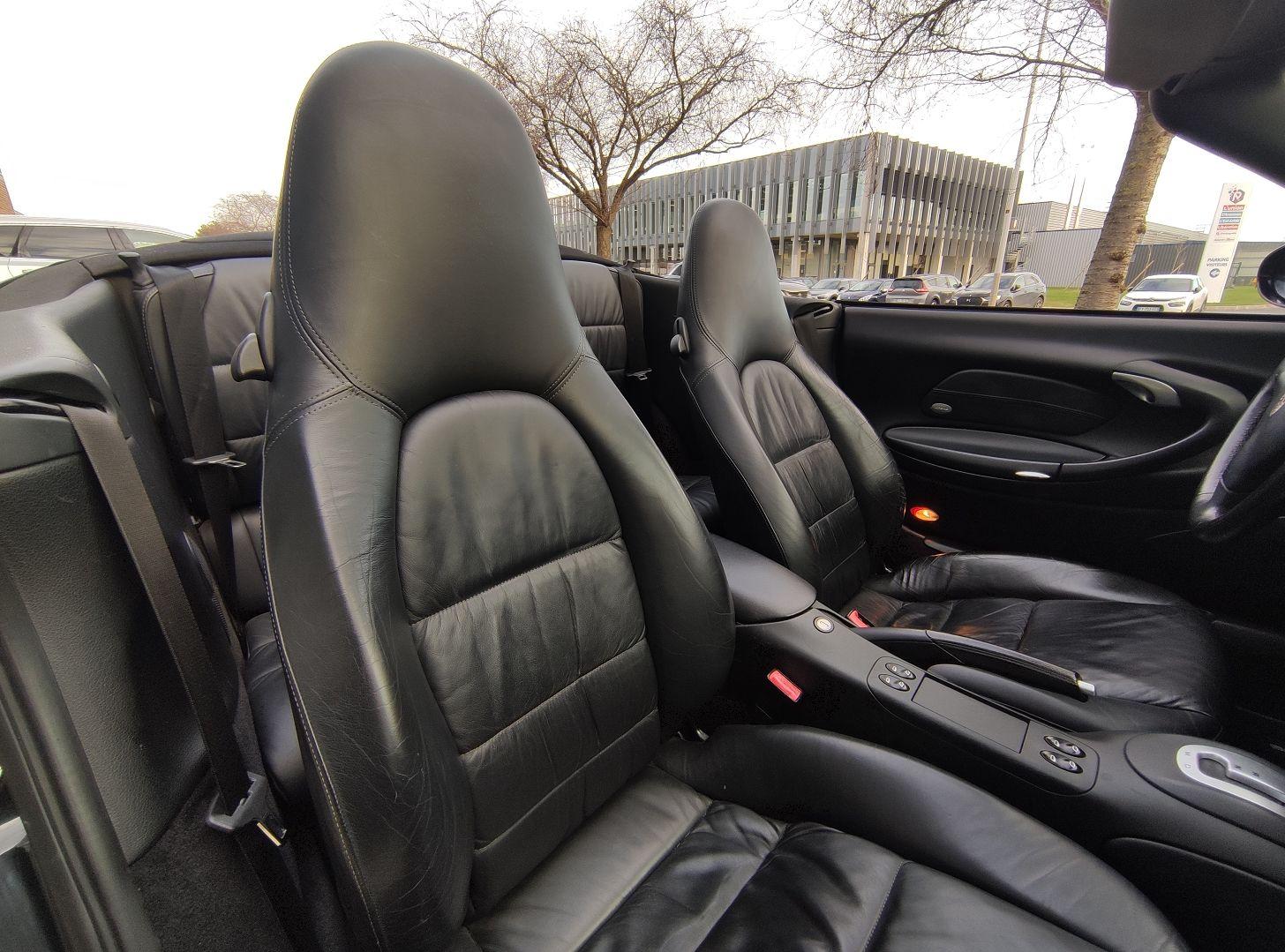 PORSCHE 911 CABRIOLET