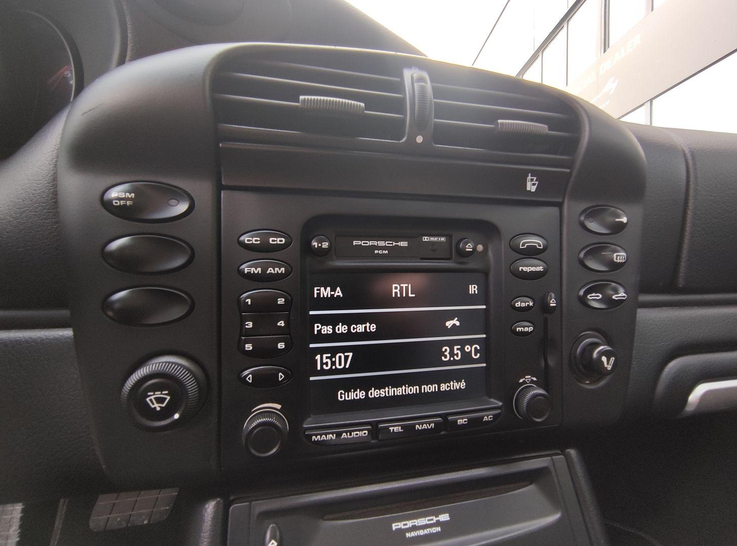 PORSCHE 911 CABRIOLET